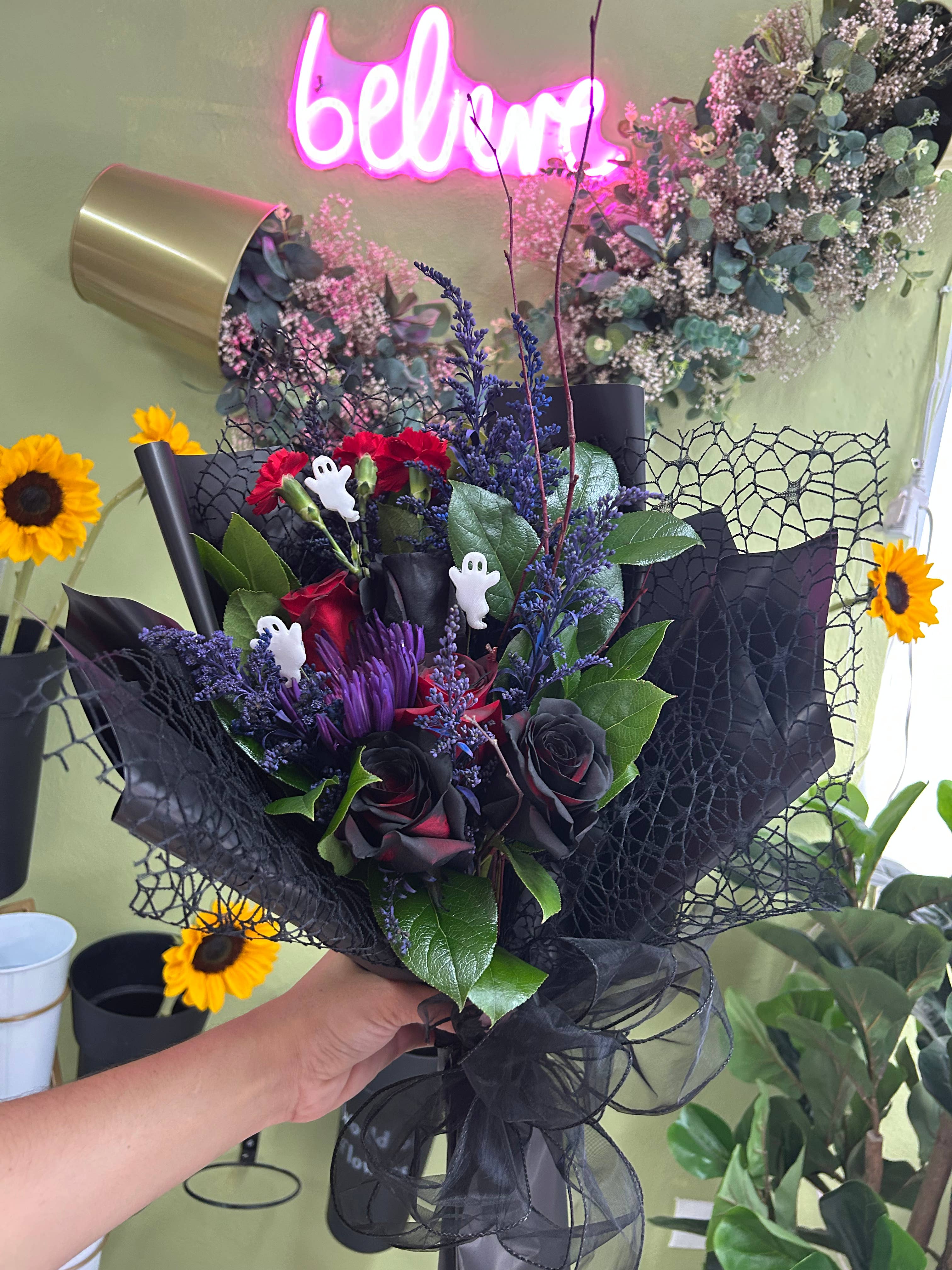 Ghosty Garden Bouquet