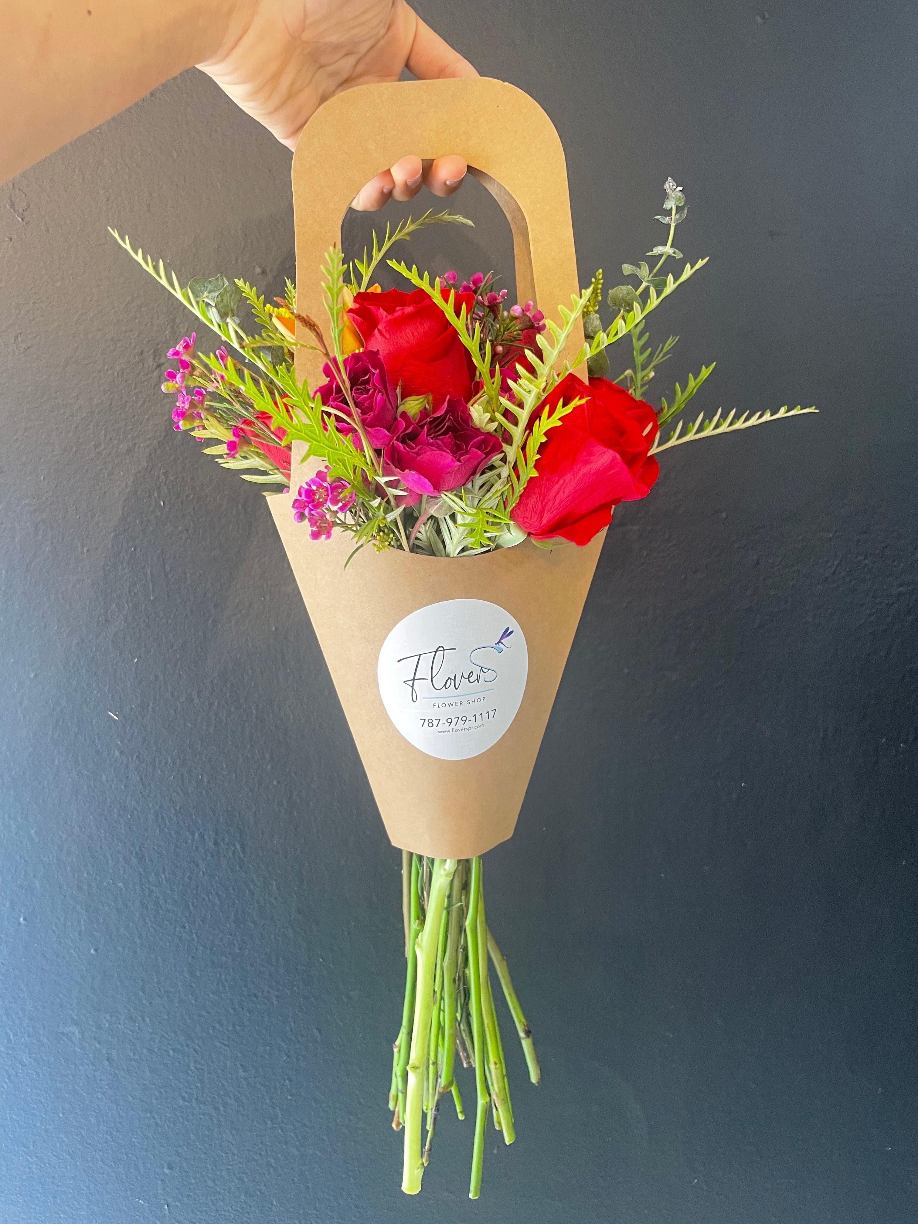 Picnic Surprise - FLOVERS